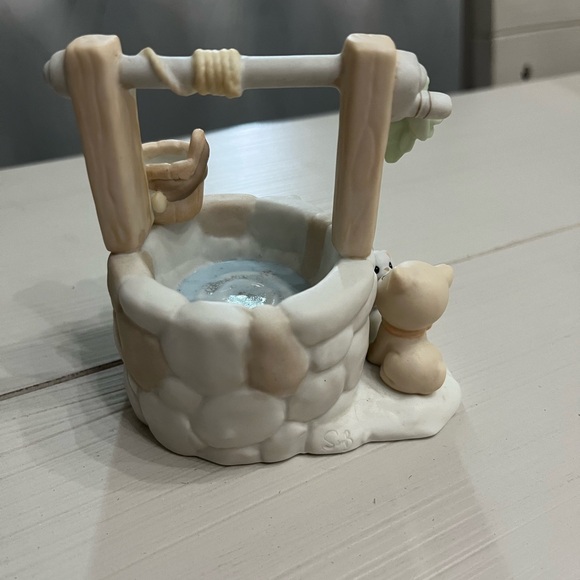 Precious Moments Nativity Well - Picture 3 of 4